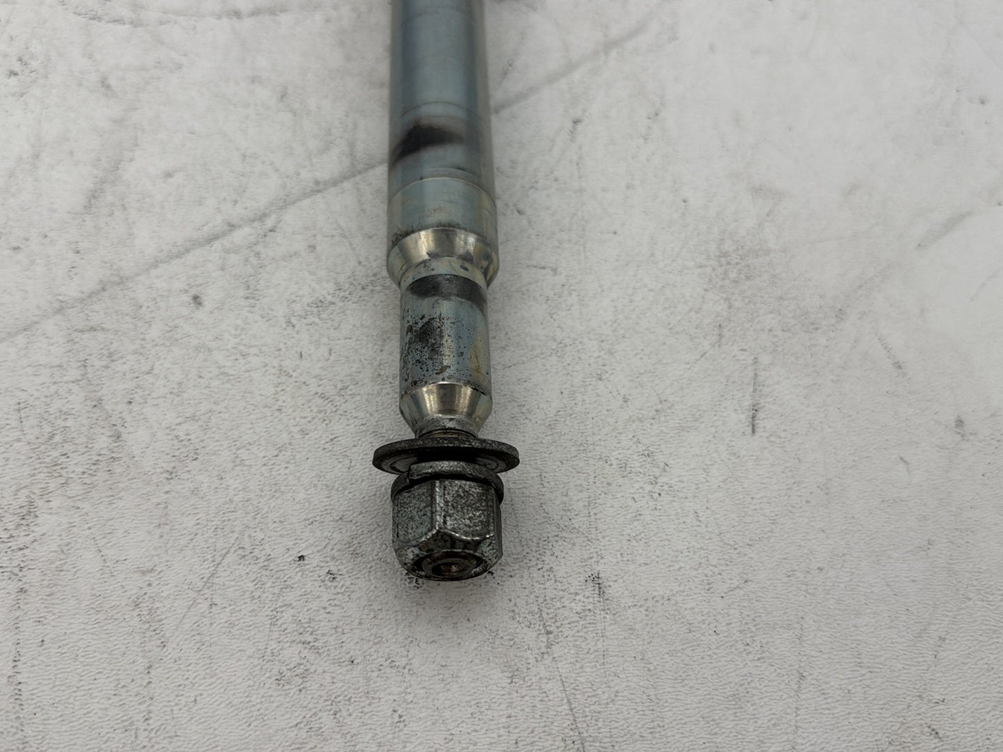 2003 Harley Electra Glide Touring Ultra FLHTCUI OEM Front Wheel Axle Bolt Shaft