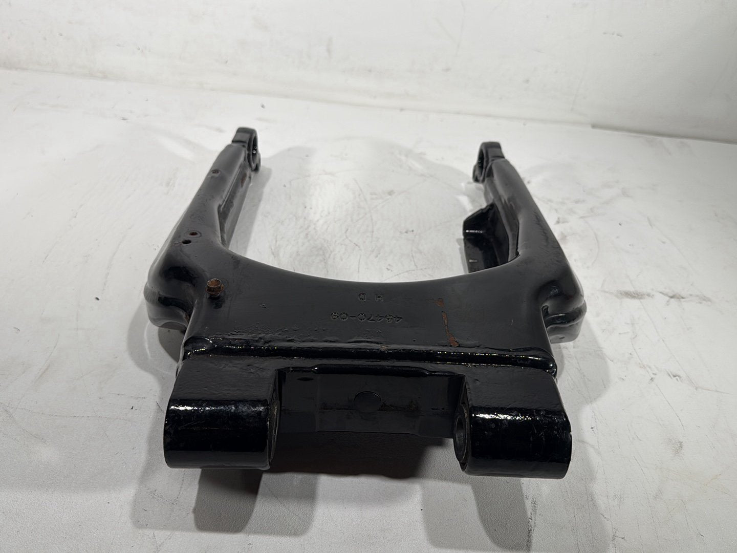 2018 Harley Electra Glide Touring Ultra FLHTCU OEM Rear Fork Swingarm Swing Arm