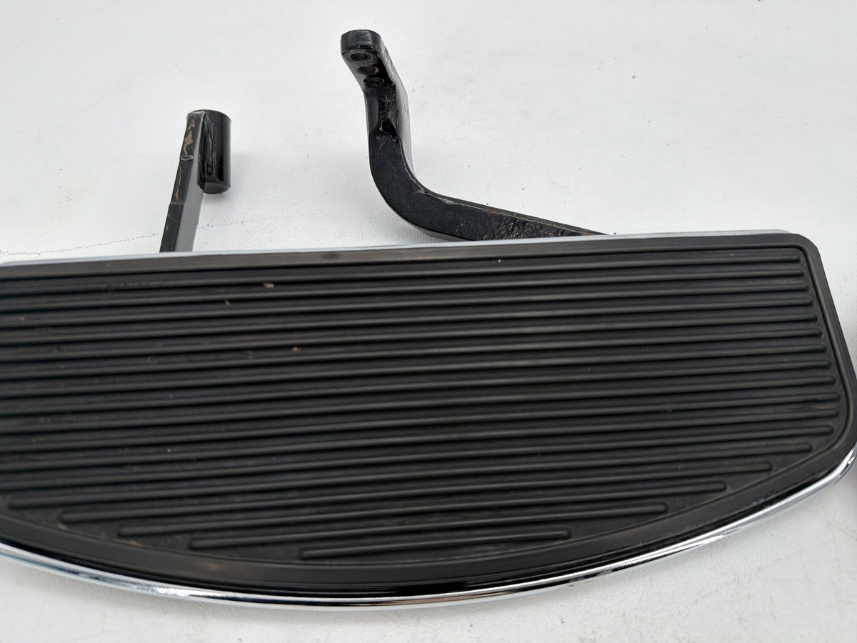 02 Harley Electra Glide Touring FLHT OEM Left Right Driver Floorboard Foot Rest