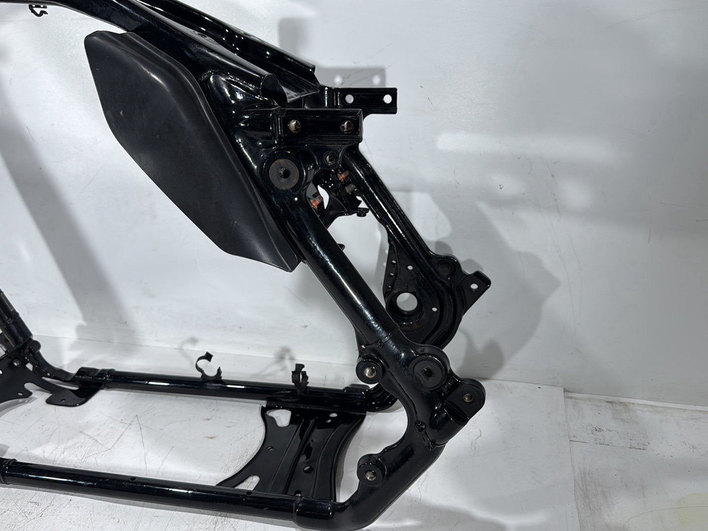 2011 Harley Electra Glide Ultra FLHTK OEM Body Main Frame Chassis SLVG