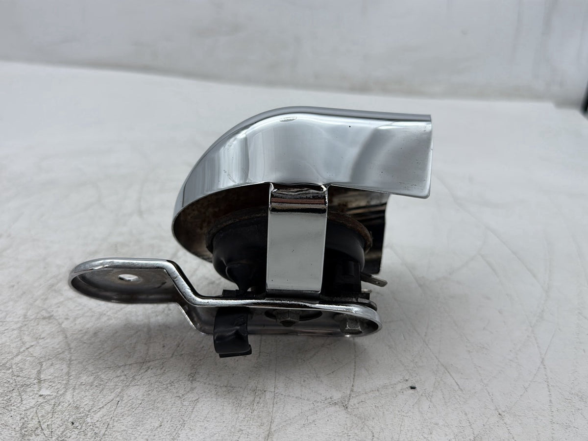 2013 Harley Electra Glide Touring Ultra OEM Horn Signal Klaxon Chrome Cover