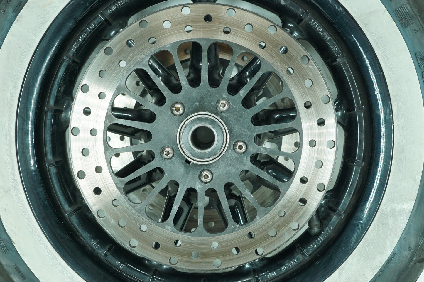 2007 - 2012 Harley-Davidson Touring Electra Glide Classic Front Wheel Rim Tire 43493-00