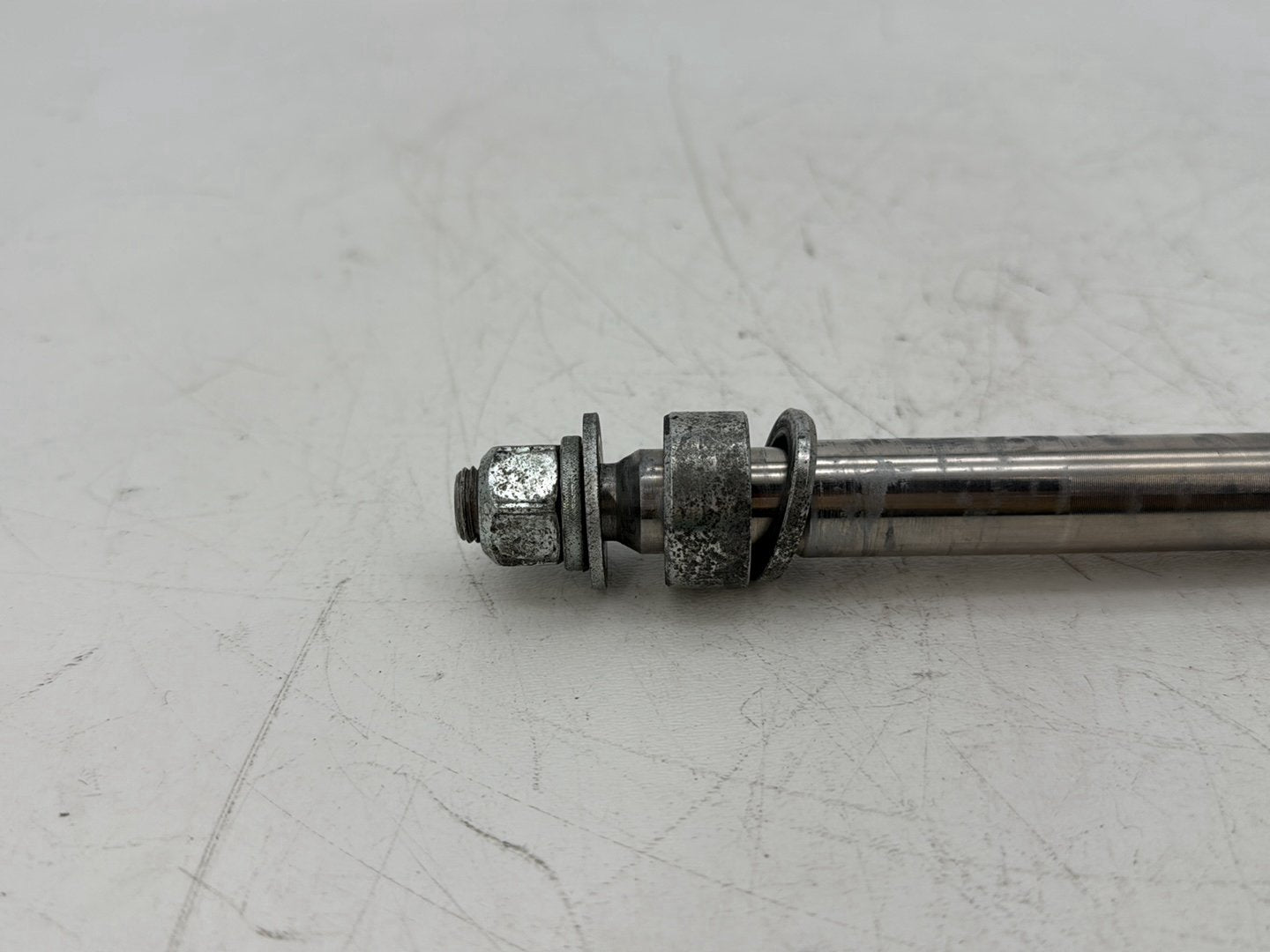 2002 Harley Dyna FXD Super Glide OEM Front Wheel Axle Bolt Shaft