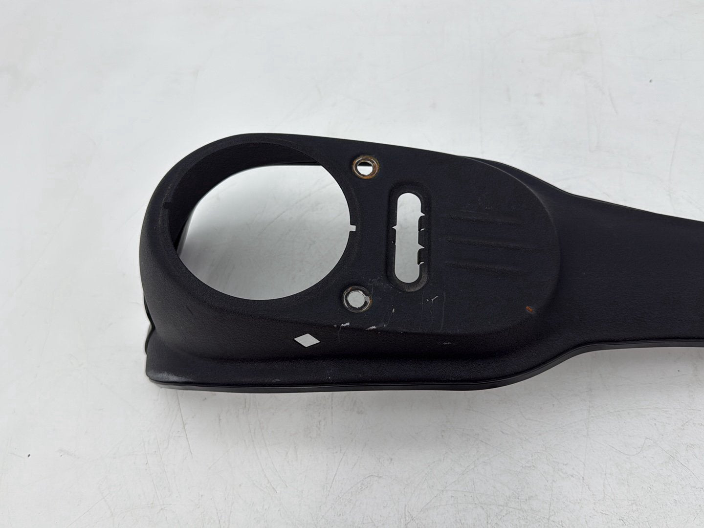 2006 - 2017 Harley-Davidson Dyna Street Bob Fuel Gas Tank Dash Console NOKey  	61705-06
