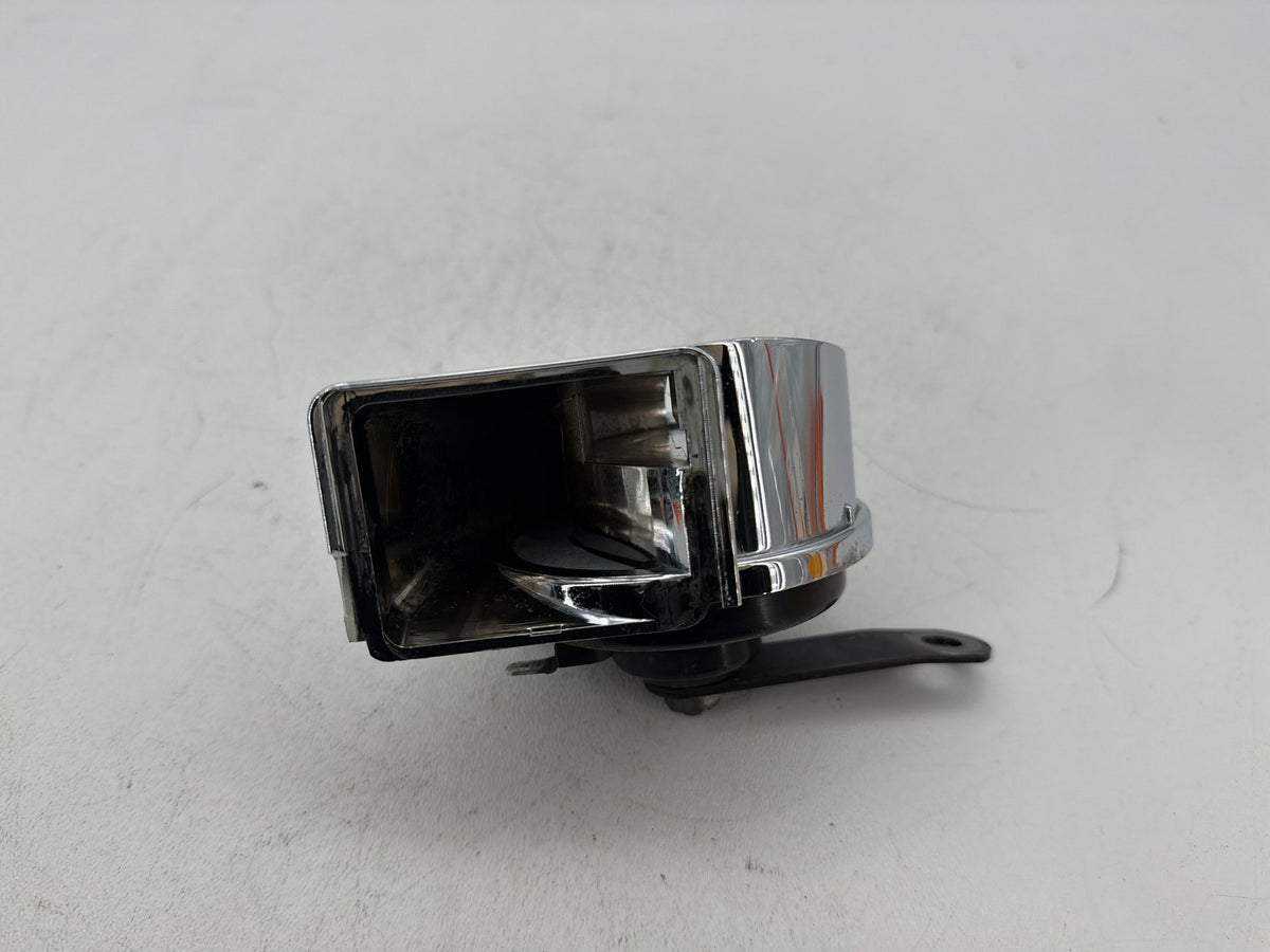 2011 Harley Electra Glide Touring Ultra OEM Signal Horn Klaxon Beep