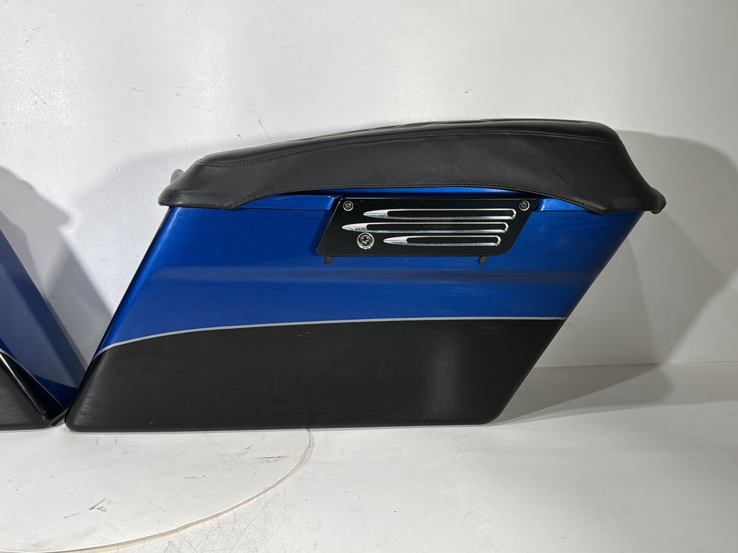 2007 - 2016 Harley-Davidson Touring Electra Glide Ultra Left Right Saddlebags Luggage NOKey 90752-93 , 90753-93