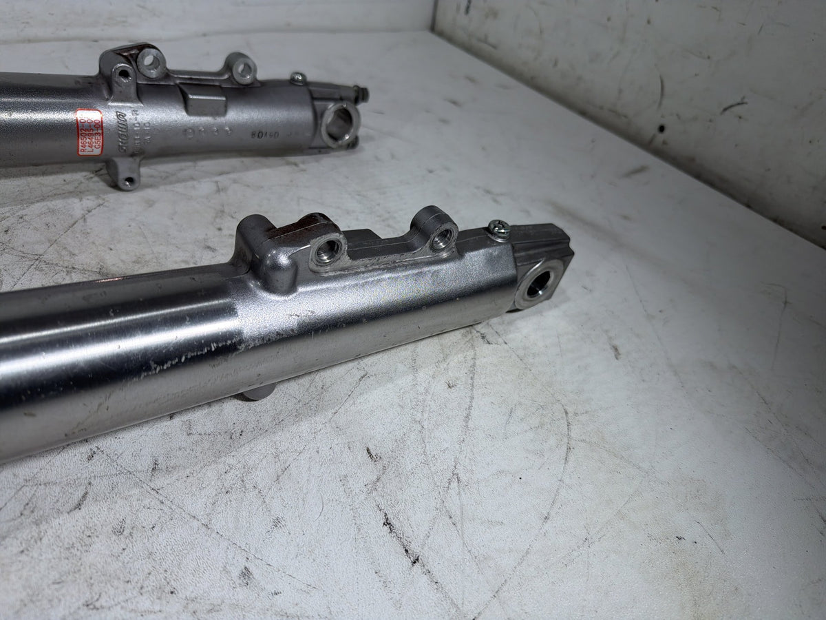09 Harley Street Glide Touring OEM Front Triple Tree Set LH RH Fork Legs Sliders