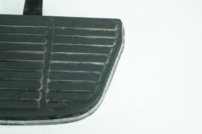 1999 - 2006 Harley-Davidson Touring Road King Police Left & Right Passenger Floorboard Foot Rest 50606-86A