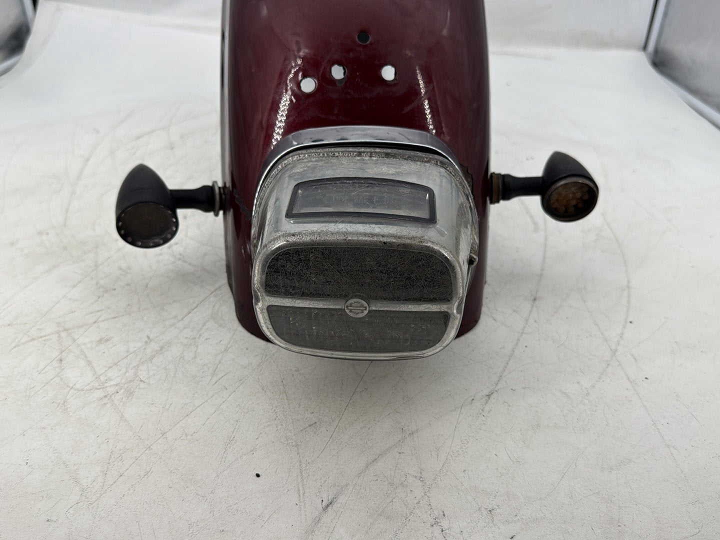 2008 Harley Sportster XL883L 883 Low OEM Rear Wheel Fender Taillight Brake Lamp