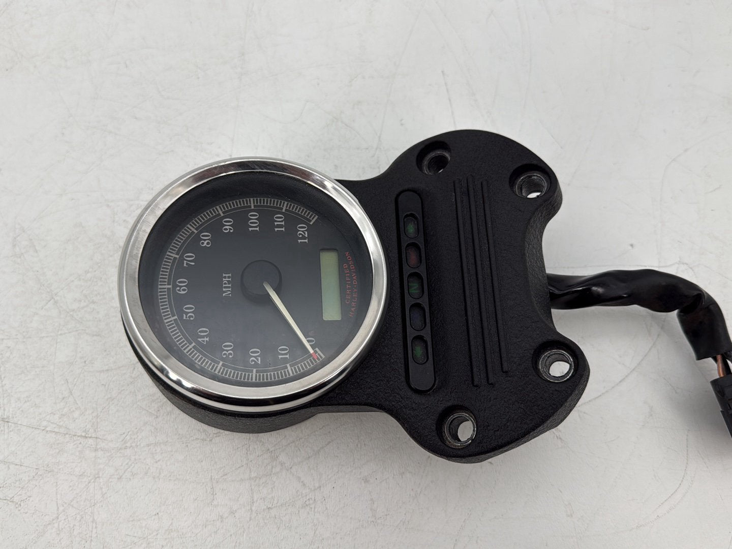 1999 - 2006 Harley-Davidson Dyna Super Glide Speedo Speedometer Gauge Cluster 67478-04B