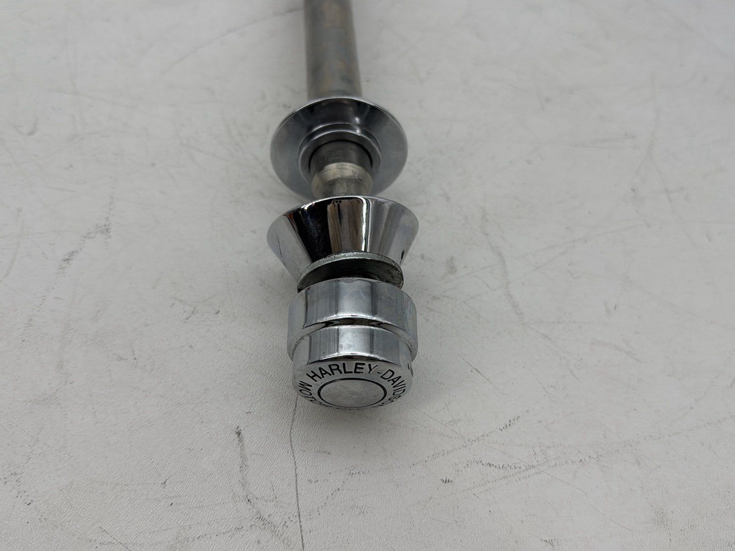 2007 - 2012 Harley-Davidson Touring Electra Glide Ultra Front Wheel Axle Bolt Shaft 41547-07A