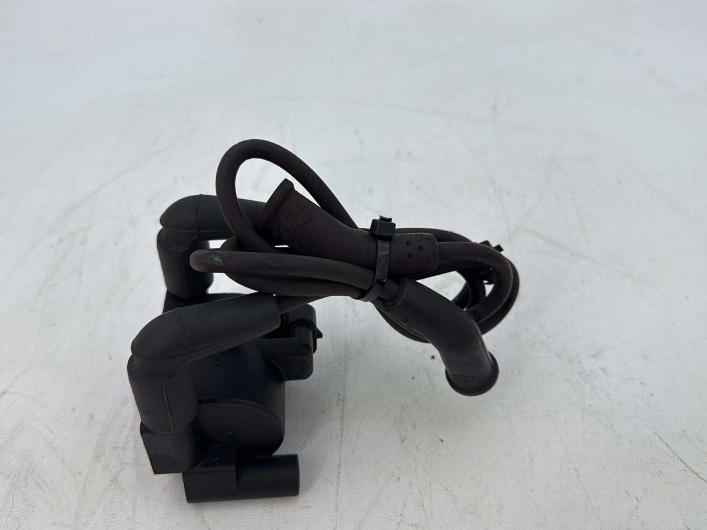 2011 Harley Electra Glide Ultra FLHTK OEM Ignition Coil Spark Igniter