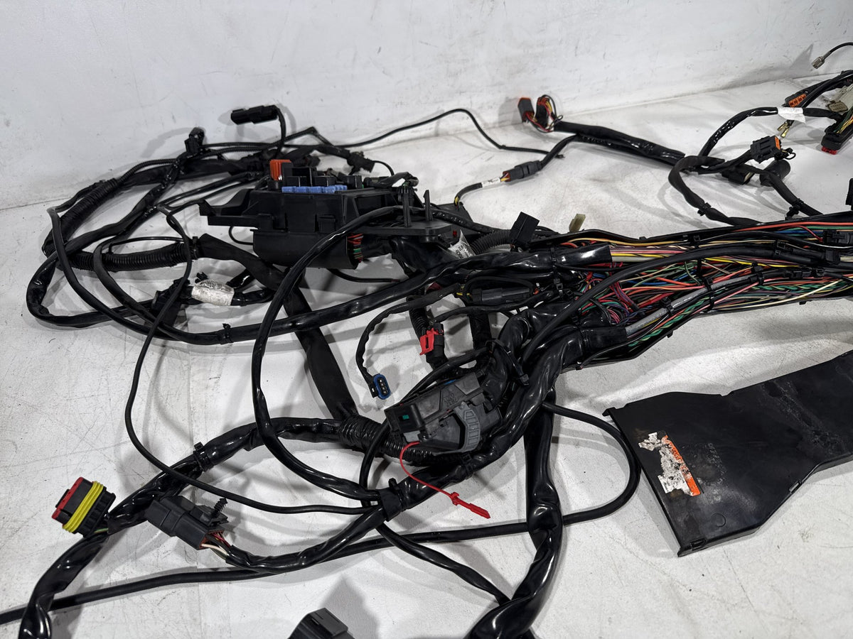 2011 Harley Electra Glide Touring Ultra OEM Main Wire Wiring Harness Loom ABS