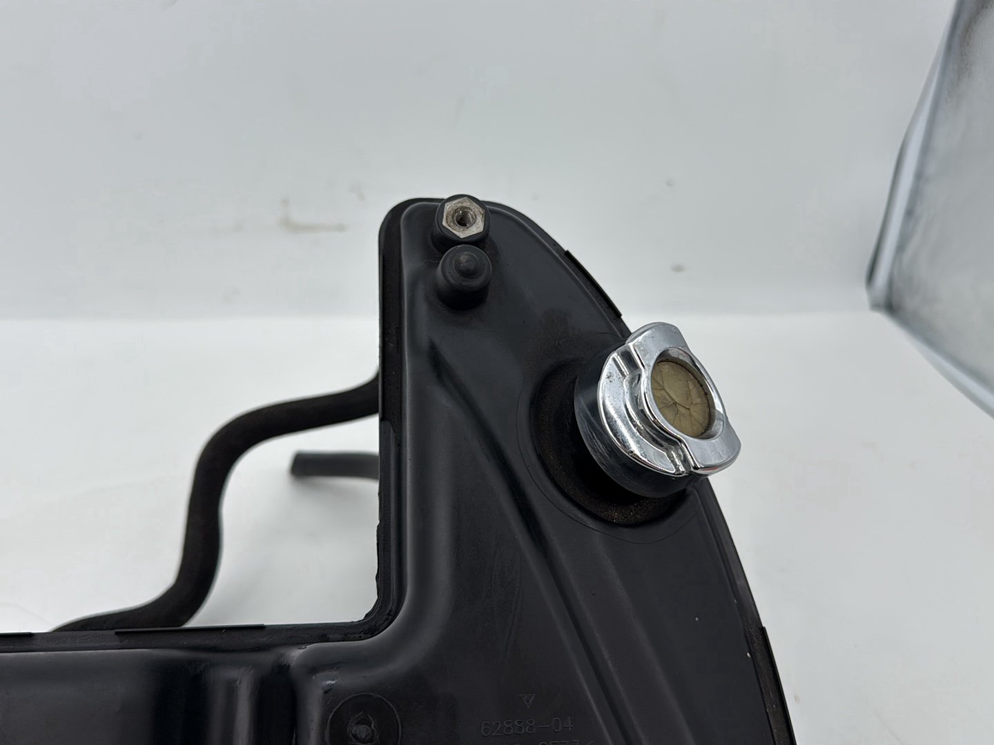 2004 - 2013 Harley-Davidson Sportster 883 Custom Oil Tank Reservoir Bottle Canister & Dipstick   62888-04