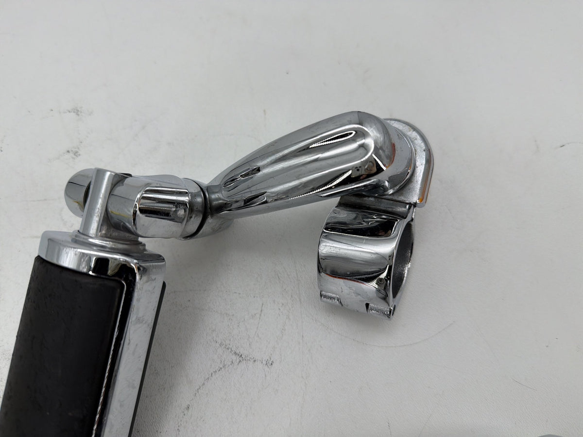 2001 Harley Electra Touring Front Right Left Highway Foot Pegs Willie G SKULL