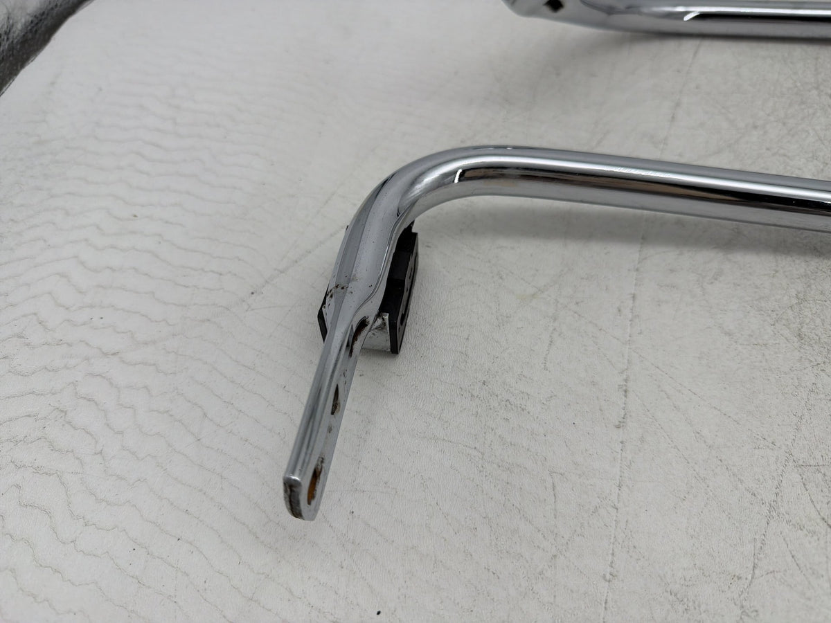04 Harley Electra Glide CVO Eagle OEM Rear Left Right Saddlebag Guard Rails Bar