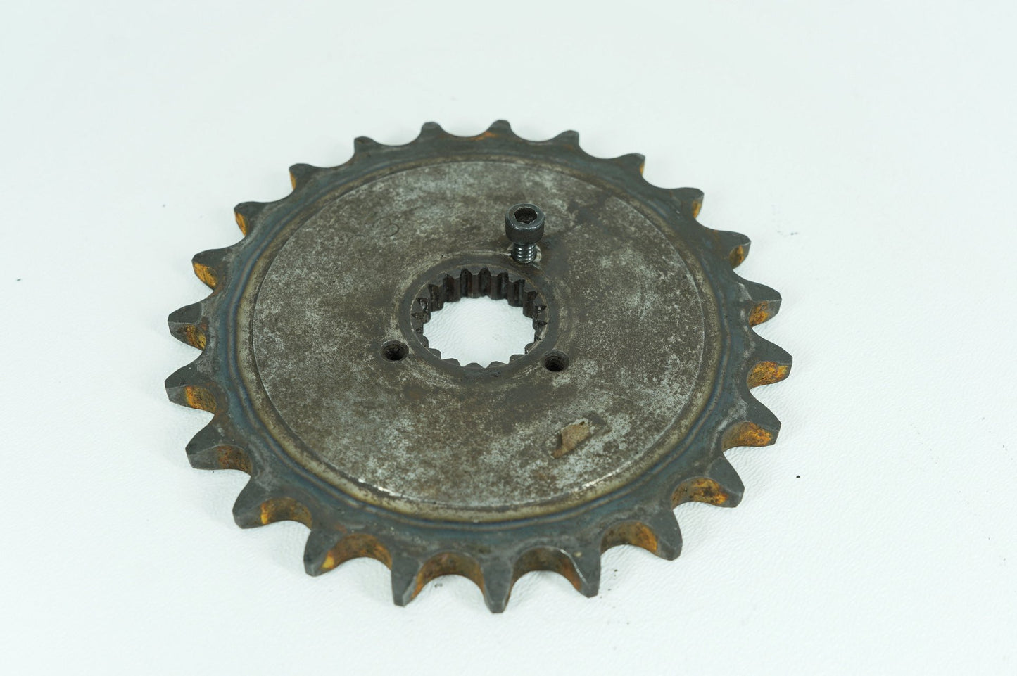 1984 - 1990 Harley-Davidson Sportster Evolution Rear Driver Pulley Sprocket 35208-84