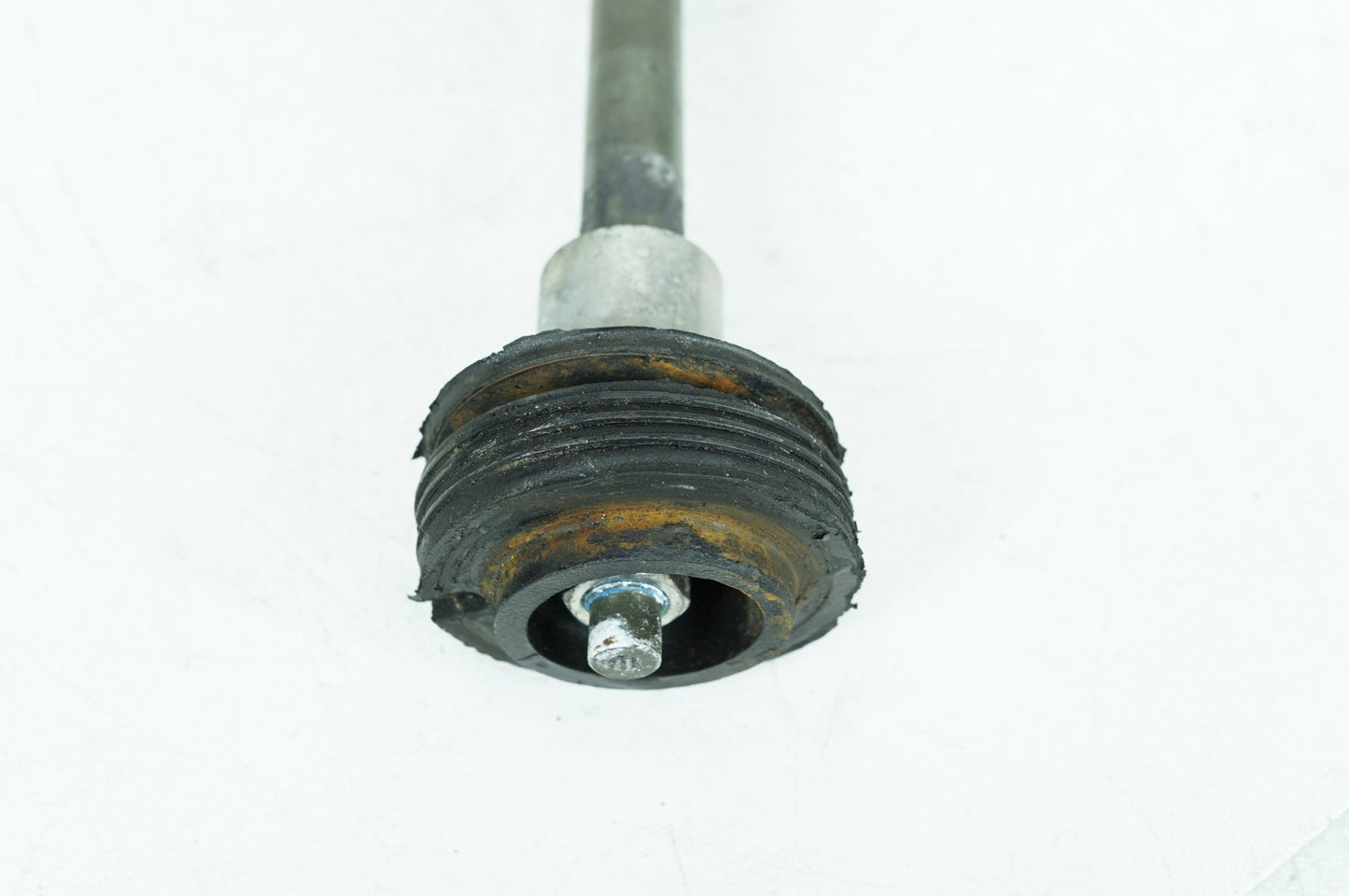 1999 - 2006 Harley-Davidson Touring Street Glide Rear Fork Swingarm Pivot Bolt Shaft 47505-02