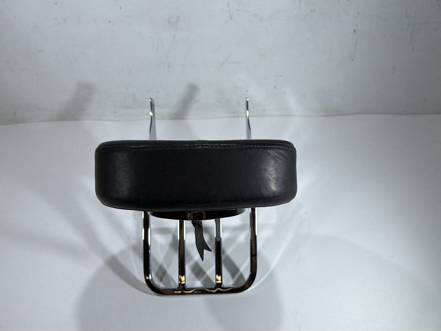 2011 Harley Heritage Softail Classic OEM Rear Sissy Bar w/ Backrest Cushion Pad