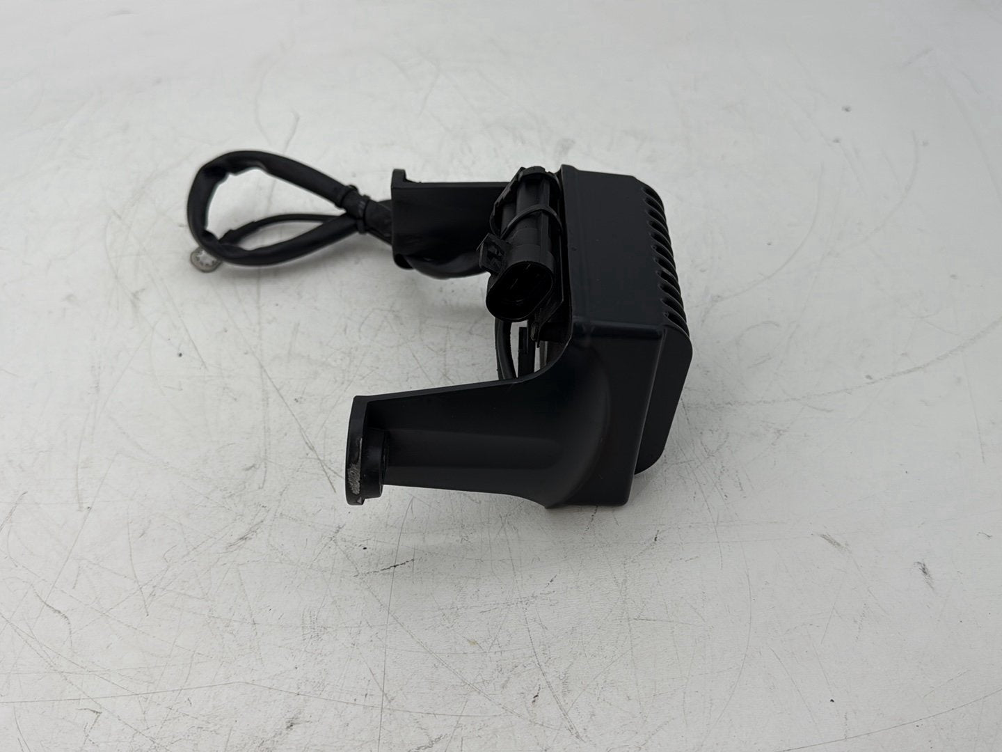 2005 Harley Touring FLHRCI Road King Classic OEM Voltage Regulator Rectifier