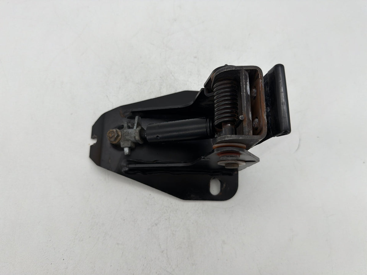 2011 Harley Electra Glide Touring Ultra OEM Adjustable Rider Backrest Lift Mount