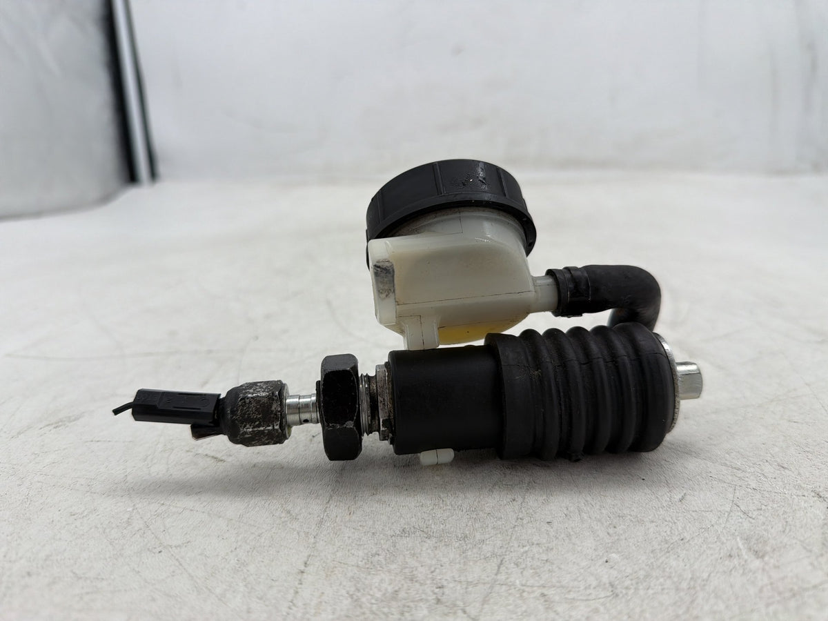 2017 Harley Dyna Street Bob FXDB OEM Rear Brake Master Cylinder Reservoir ABS