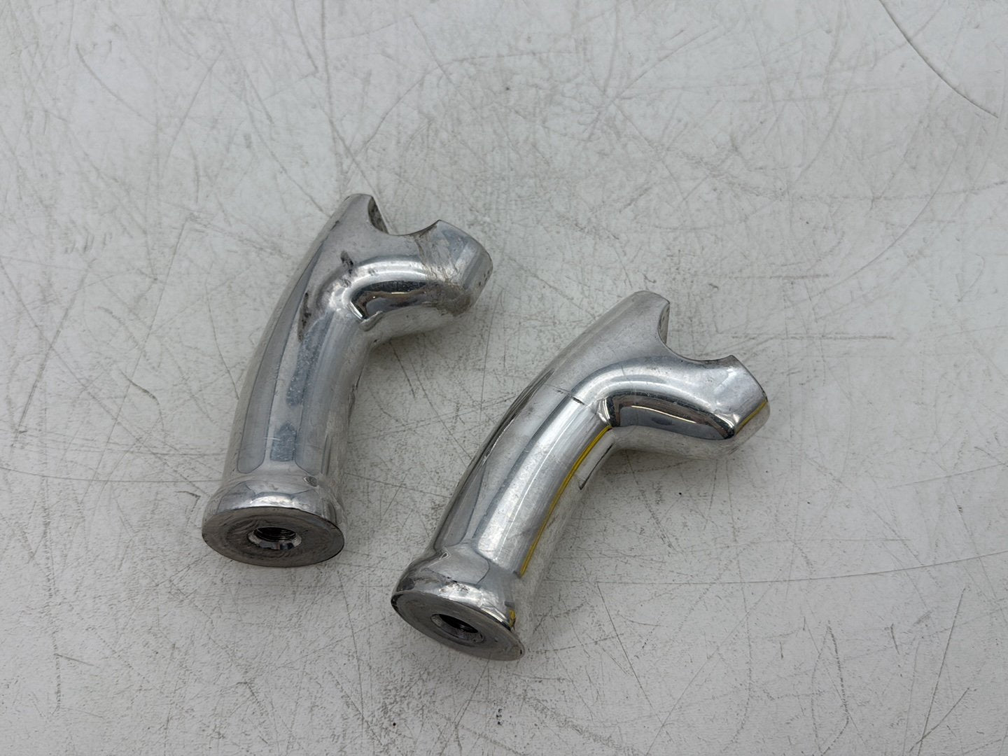 2008 Harley Dyna FXDL Low Rider Anniversary OEM Front Handlebar Risers Riser