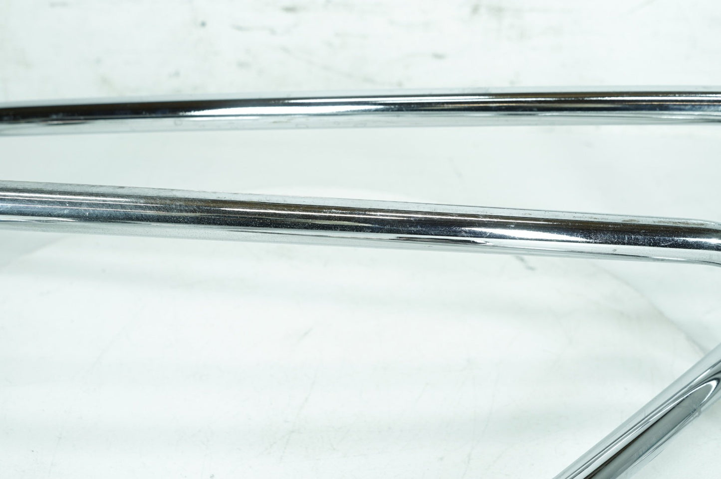 2008 - 2016 Harley-Davidson Touring Road Glide Custom Rear Right Saddlebag Guard Rails Bar 49206-09A