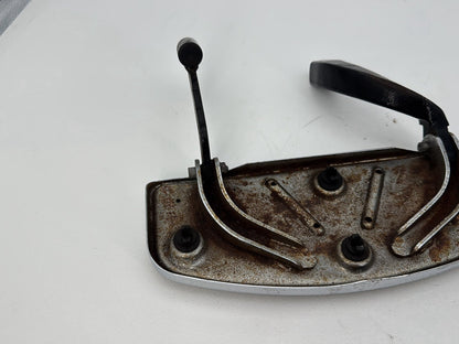 1999 - 2006 Harley-Davidson Touring Electra Glide Classic Left Right Driver Floorboard Foot Rest  	50614-91A