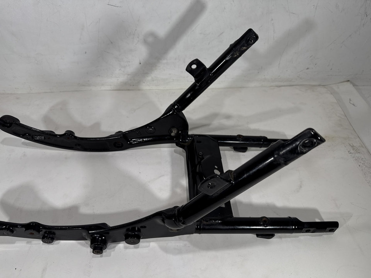 16 Harley Road Glide Touring FLTRXS OEM Rear Back Sub Frame Rail Bar 48079-09BHP