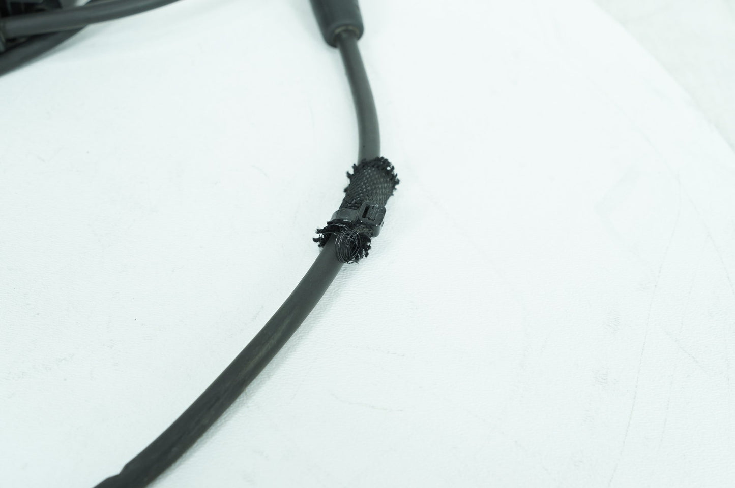 2007 - 2012 Harley-Davidson Touring Road Glide Ignition Coil Spark Plugs Cable 31696-07A