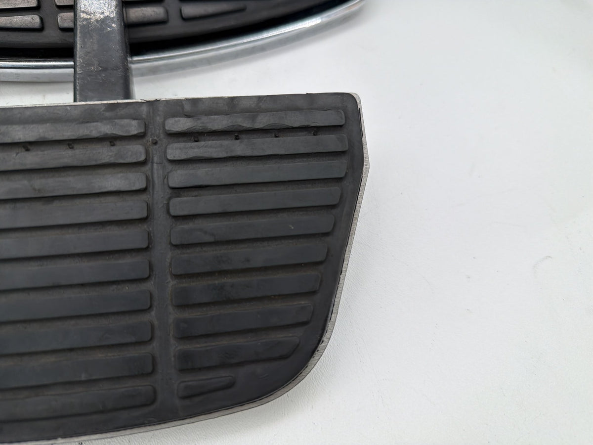 2002 Harley Electra Glide Touring Left Right Driver & Pass Floorboard Foot Rest
