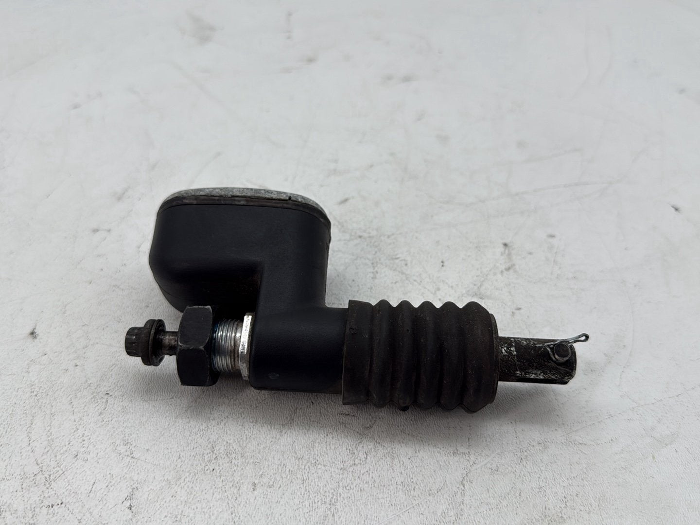 2006 Harley Touring FLHTCI Electra Glide Classic OEM Rear Brake Master Cylinder Reservoir