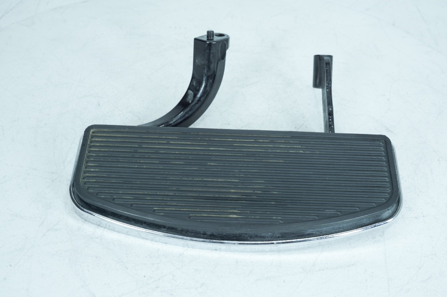 2007 - 2011 Harley-Davidson Touring Electra Ultra Right Driver 1 Floorboard Foot Rest 50614-06