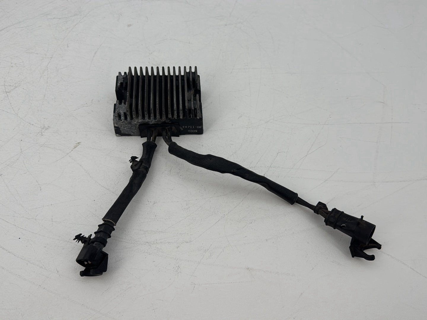 2009 Harley Sportster XL1200 L 1200 Low OEM Voltage Regulator Rectifier 74711-08
