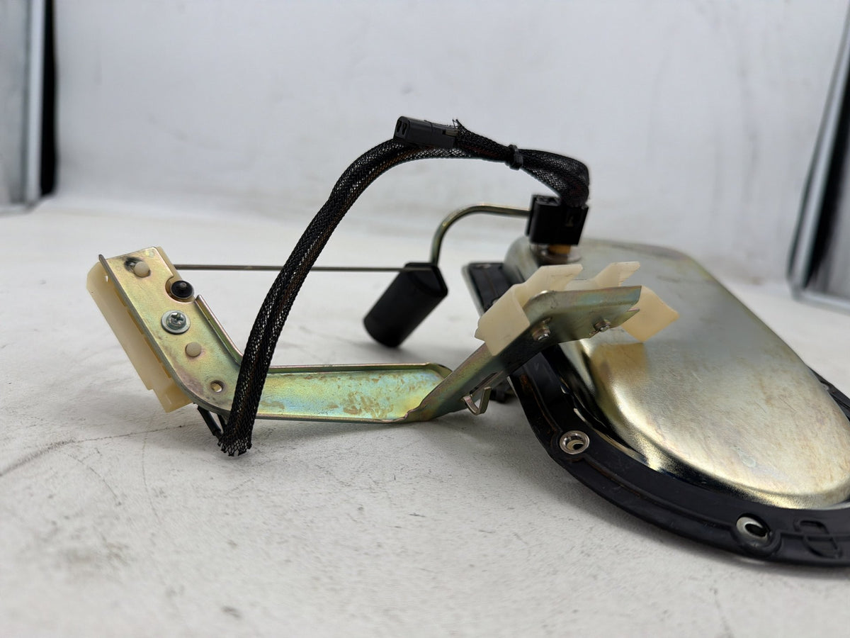 2005 Harley Dyna Wide Glide FXDWG OEM Fuel Pump Gas Gasoline Petrol Sending