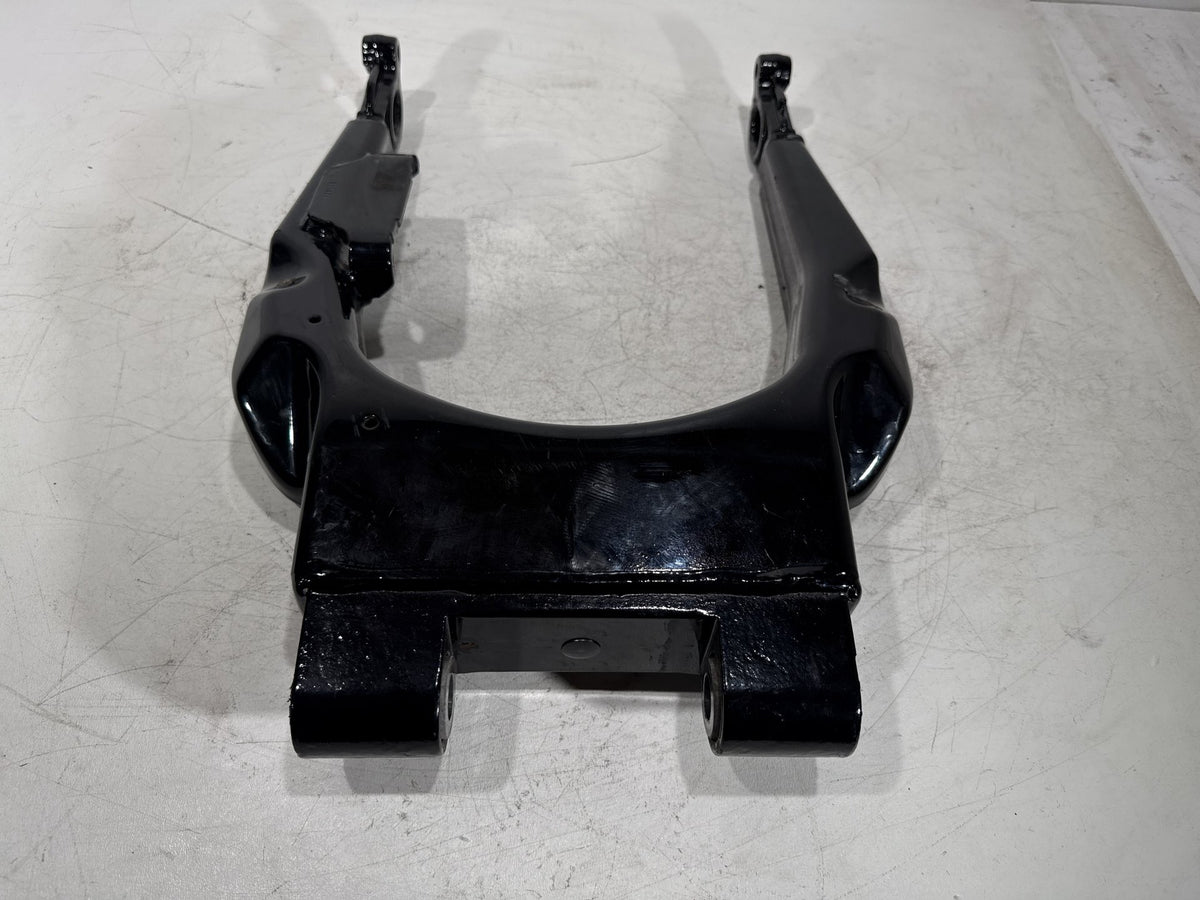 2010 Harley Road King Touring Police OEM Rear Fork Swingarm Swing Arm