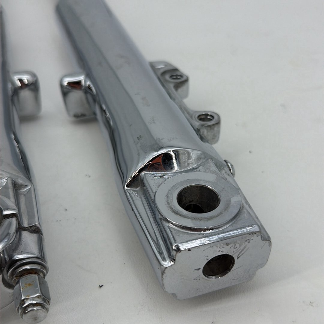 1999 - 2006 Harley-Davidson Touring Road King Front Left & Right Fork Legs Sliders  	46495-00