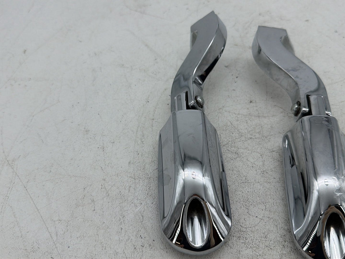 2014 Harley Street Glide Touring FLHXS OEM Passenger Left & Right Foot Pegs