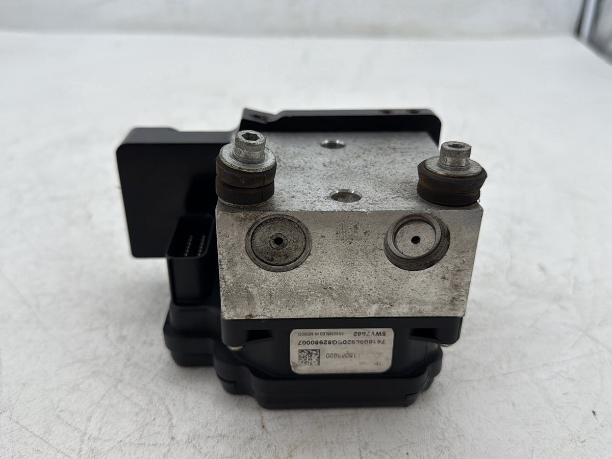 2009 Harley Road King Touring Police OEM ABS Brake Pump & Control Module