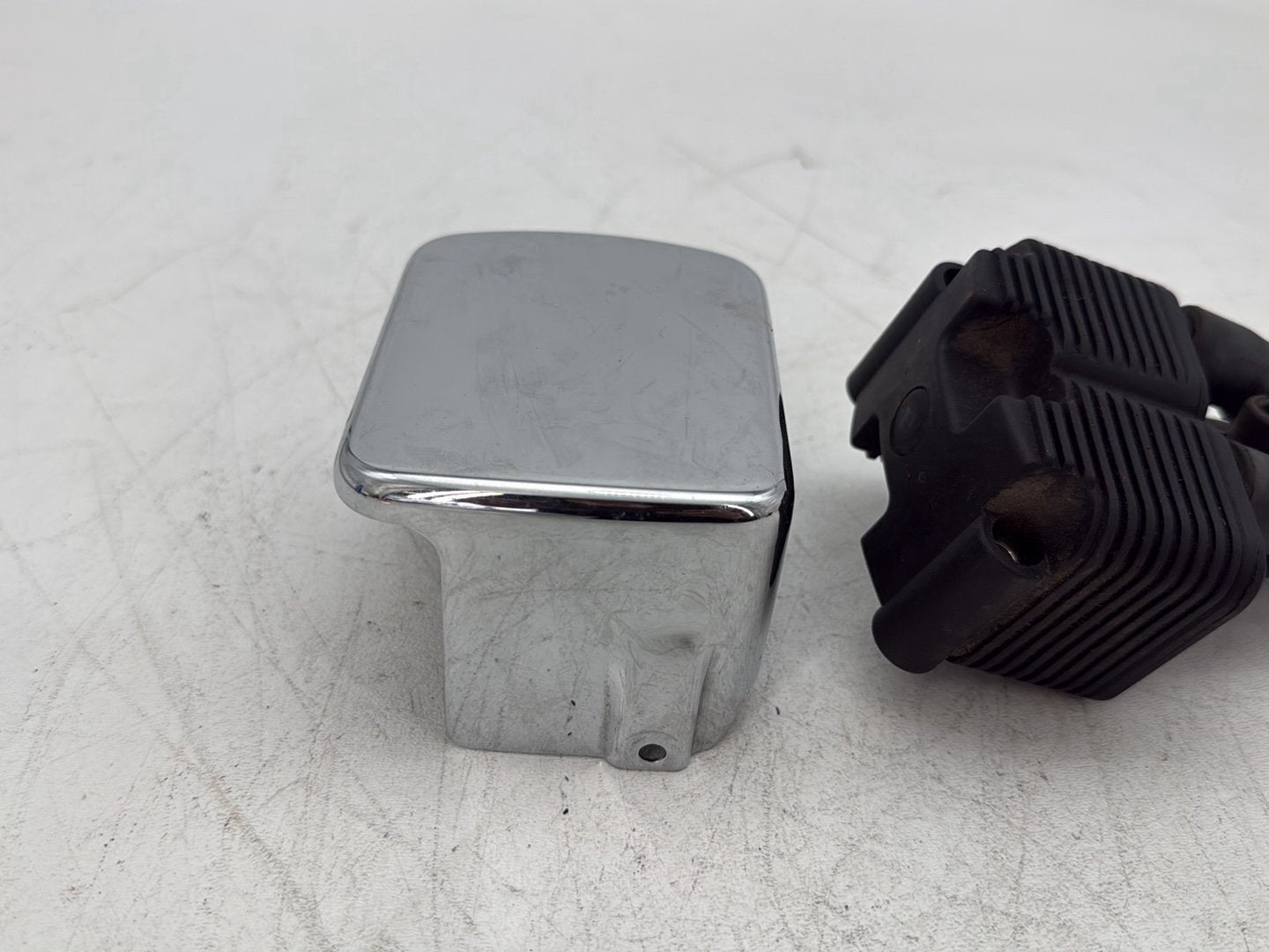 2003 Harley Softail FLSTC Heritage Classic OEM Ignition Coil Spark Plugs Cable