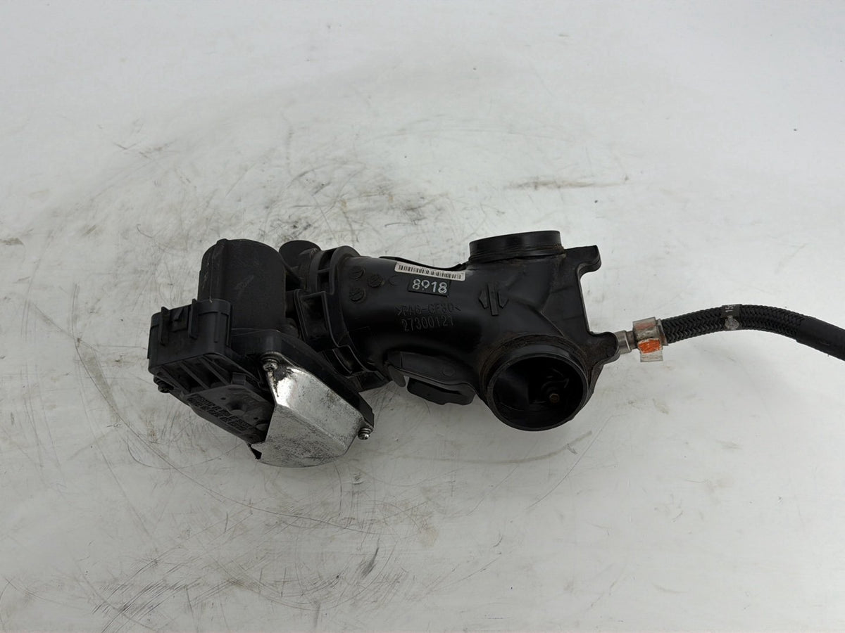 2019 Harley Touring FLHT Electra Glide OEM Engine Intake Manifold Throttle Body