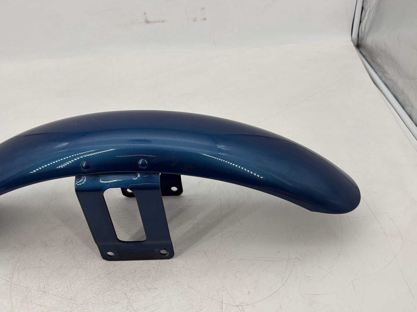 1999 - 2006 Harley-Davidson Dyna Super Glide Front Wheel Fender Shell Panel  	58998-83E
