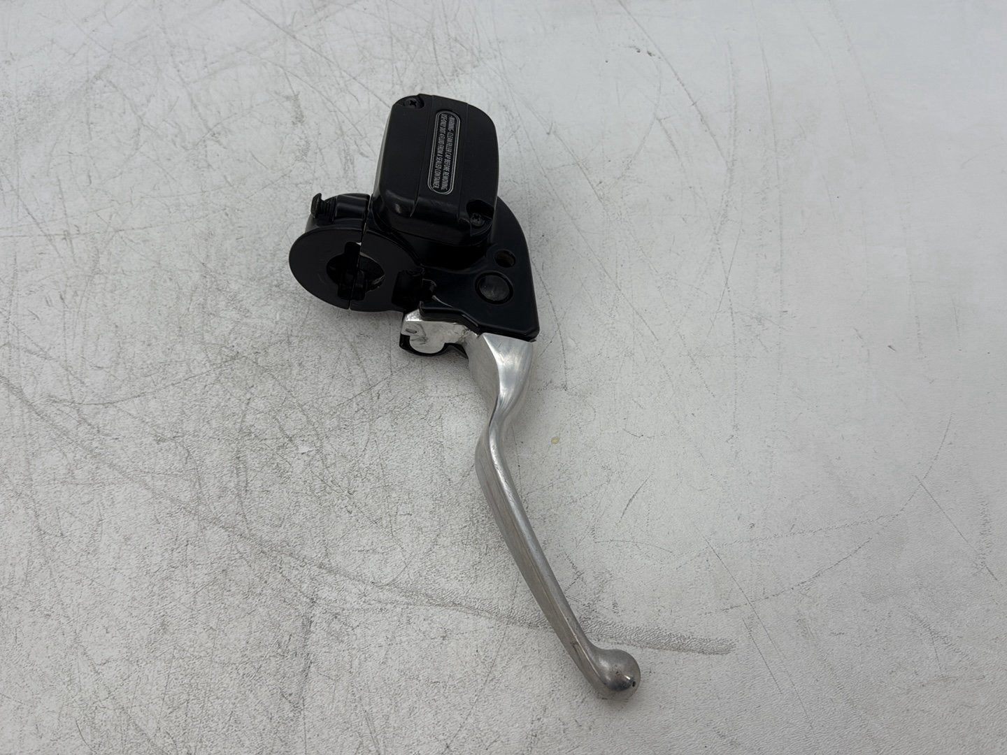 2010 Harley Street Glide Touring FLHX OEM Front Right Brake Lever Master Cylinder