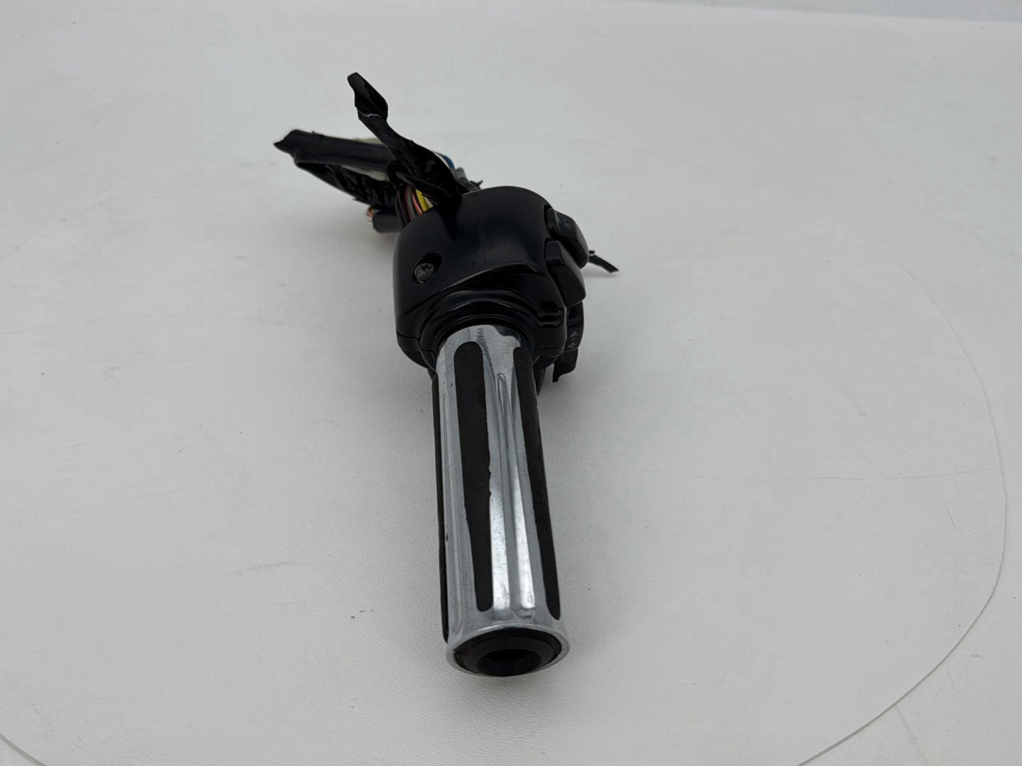 2007 - 2011 Harley-Davidson Touring Street Glide Left Turn Signal Headlight Switches Controls 71567-96