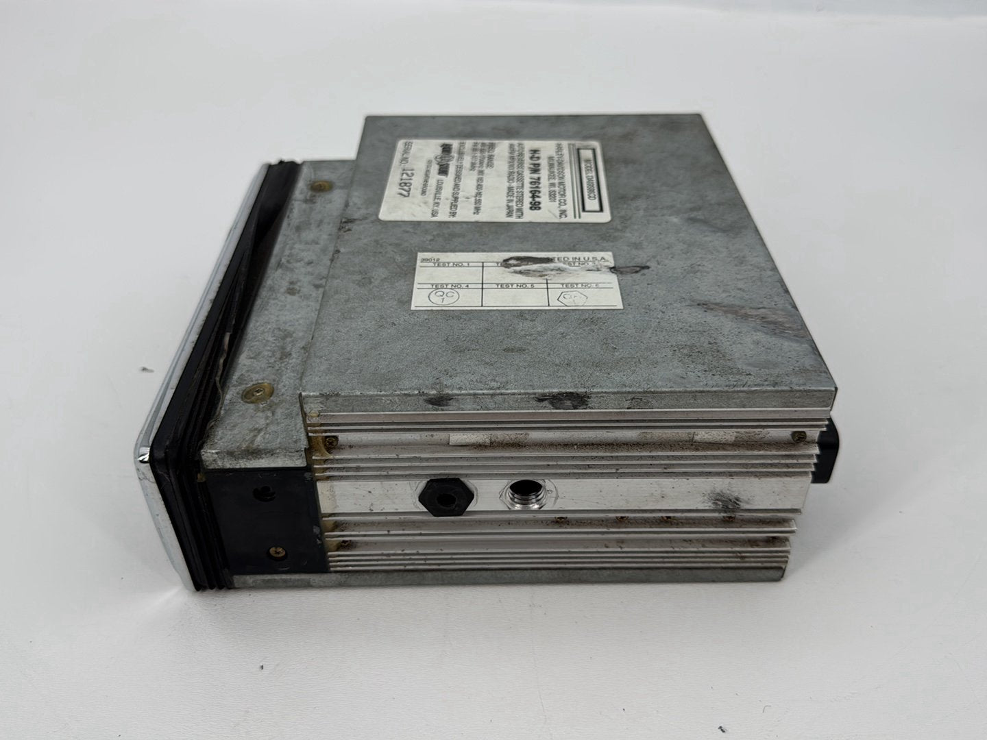 1999 - 2006 Harley-Davidson Touring Electra Glide Classic Radio Cassette Player Audio 76146-98 76164-98