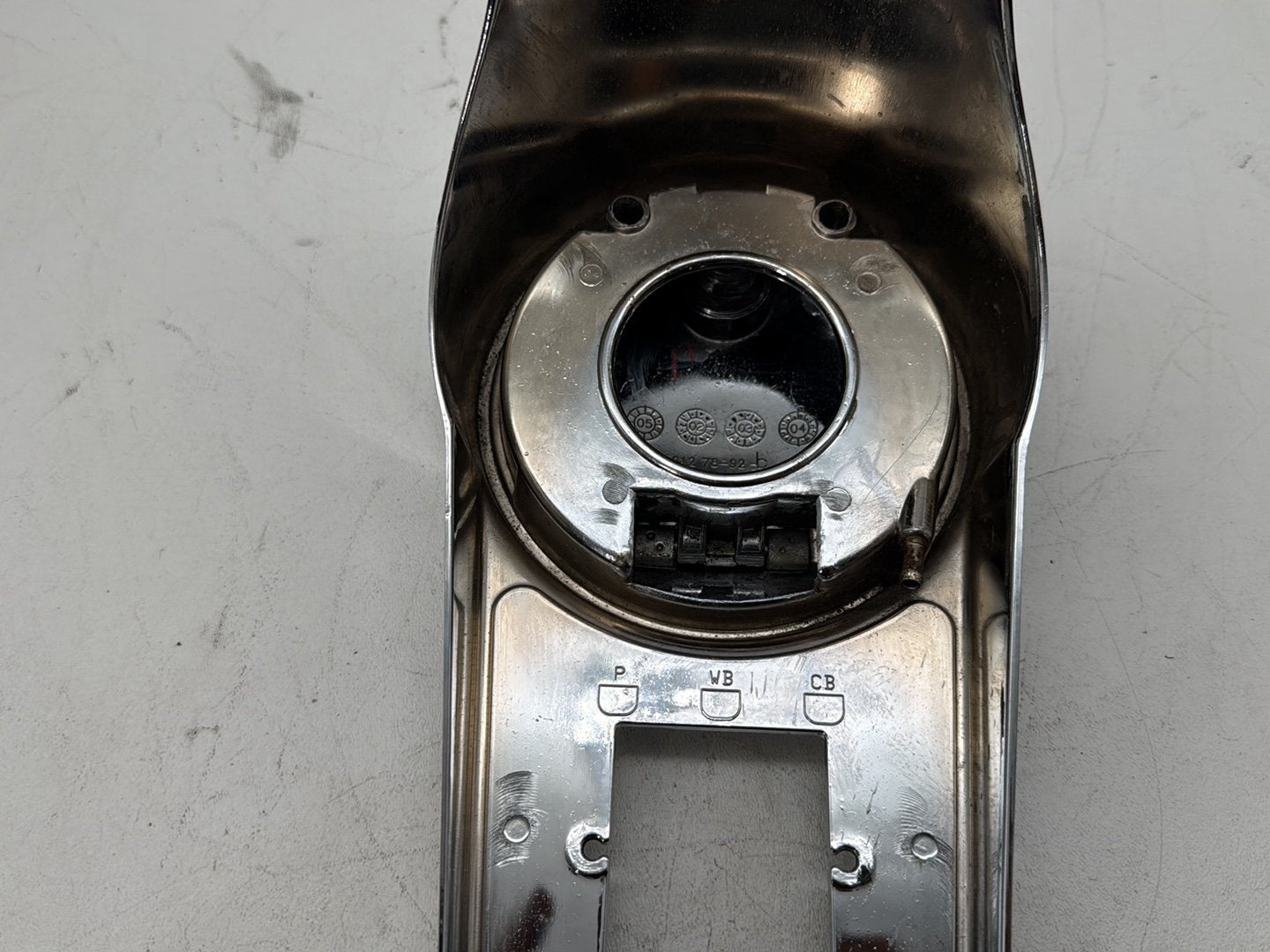 2006 Harley Touring FLHTCI Electra Glide Classic OEM Fuel Gas Tank Dash Console NOKey