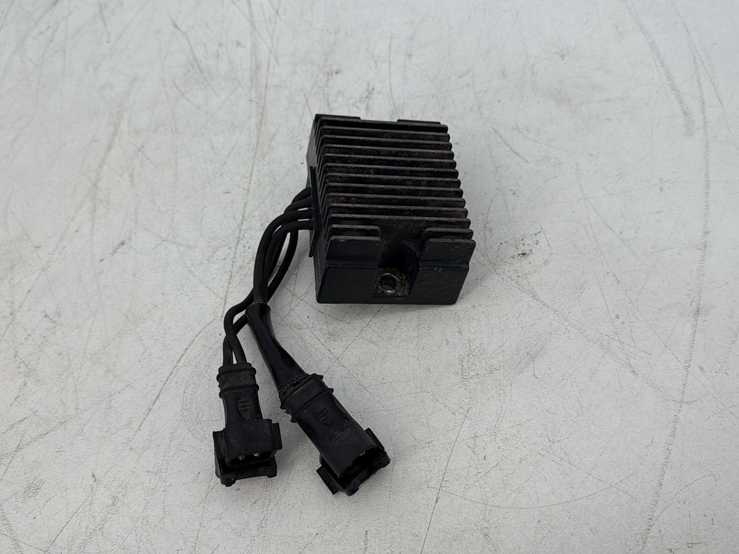 2008 Harley Sportster XL883L 883 Low OEM Voltage Regulator Rectifier 74546-07A