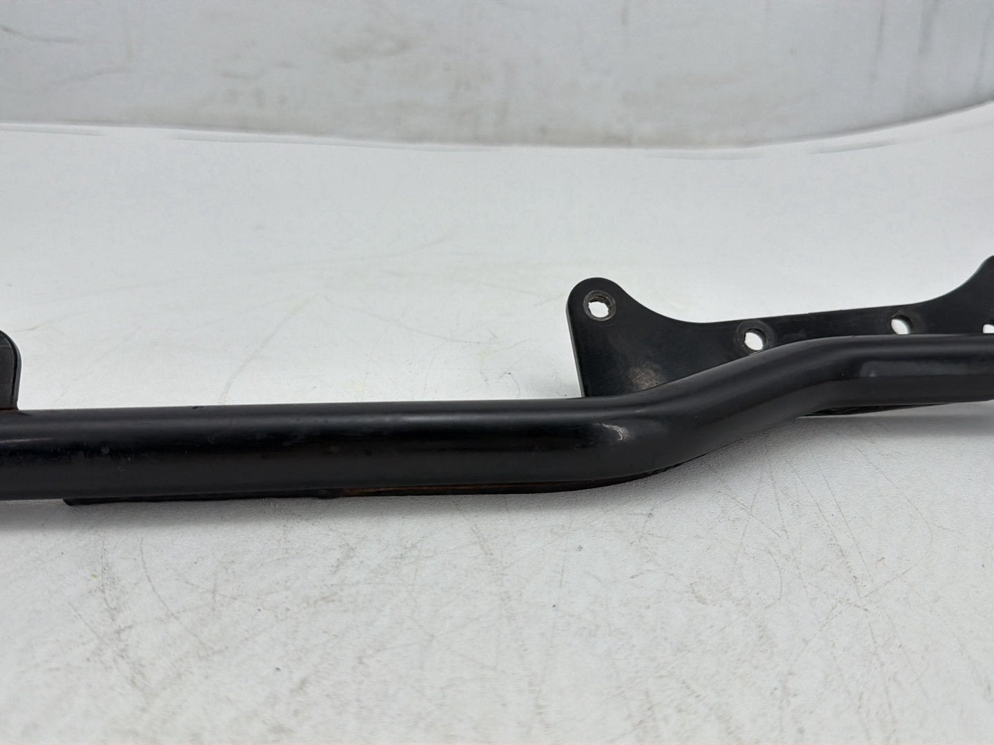 2009 Harley Dyna Street Bob OEM Exhaust Muffler Interconnect Bracket Support Bar