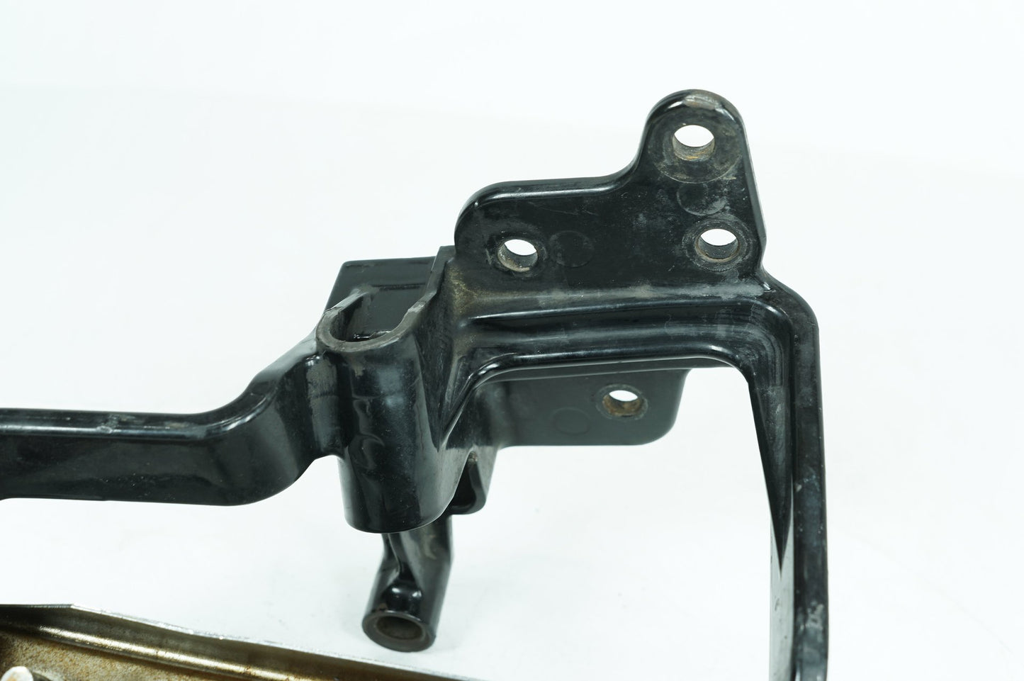 1999 - 2006 Harley-Davidson Softail Fat Boy Left Driver 1 Floorboard Foot Rest  	33630-00A